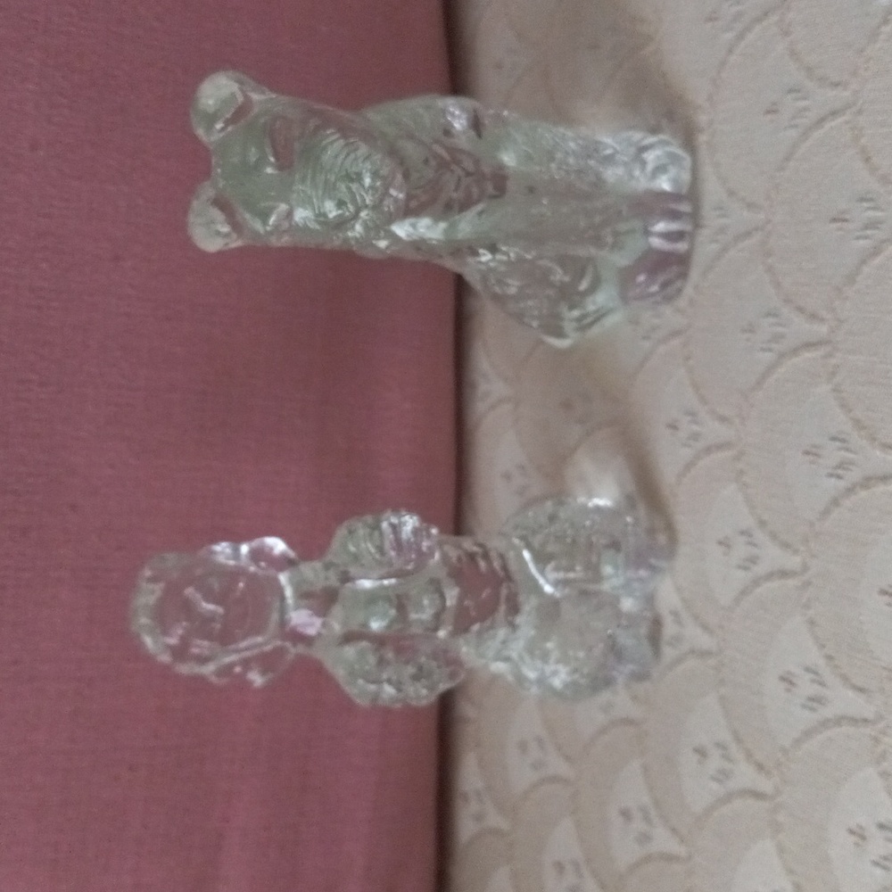 Crystal dog figurines